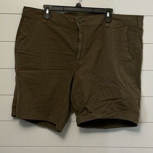 Duluth Trading Co Men's Brown Flat Front Shorts
